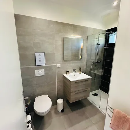 Apartament N4 Maison T2 Climatise