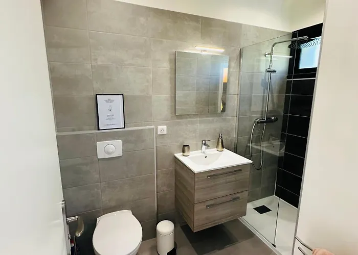 Appartement N4 Maison T2 Climatisé